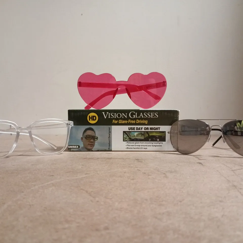 APPROXIMATELY 15 ASSORTED PAIRS OF GLASSES