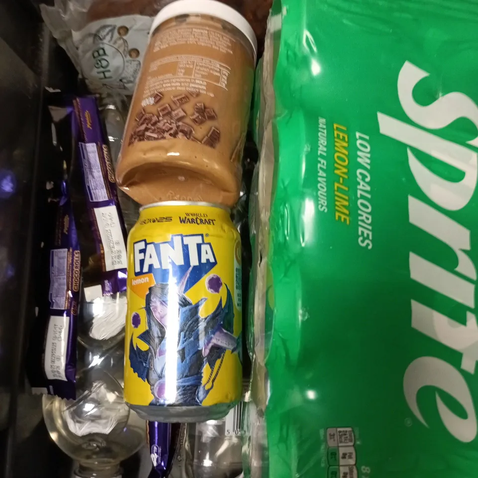 APPROXIMATELY 10 ASSORTED FOOD/DRINK PRODUCTS TO INCLUDE FANTA, PEANUT BUTTER, FIGS ETC