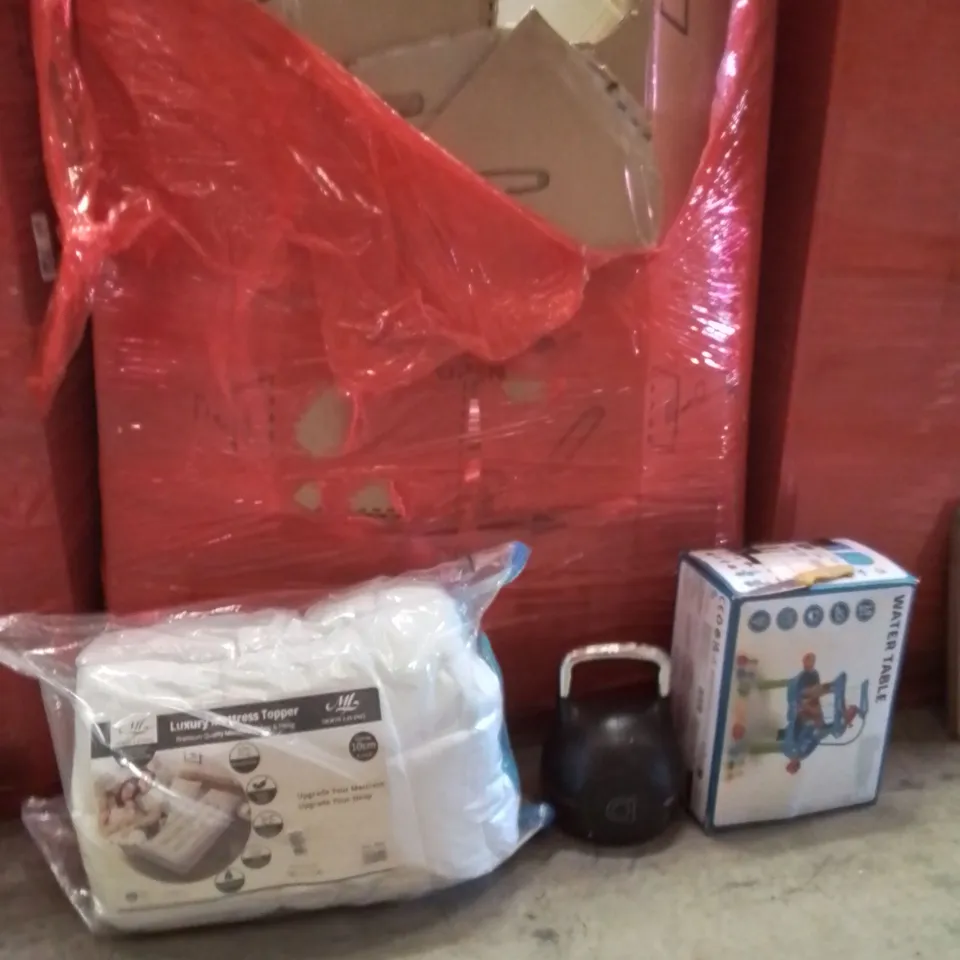 PALLET OF ASSORTED HOUSEHOLD GOODS AND PRODUCTS TO INCLUDE;MATTRESS TOPPER,DUMBBELL,WATER TABLE 