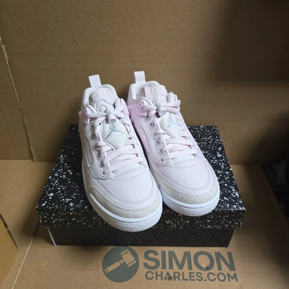 NIKE JORDAN SPIZIKE LOW WMNS PEARL PINK/WOLF GREY/SAIL – UK4.5 