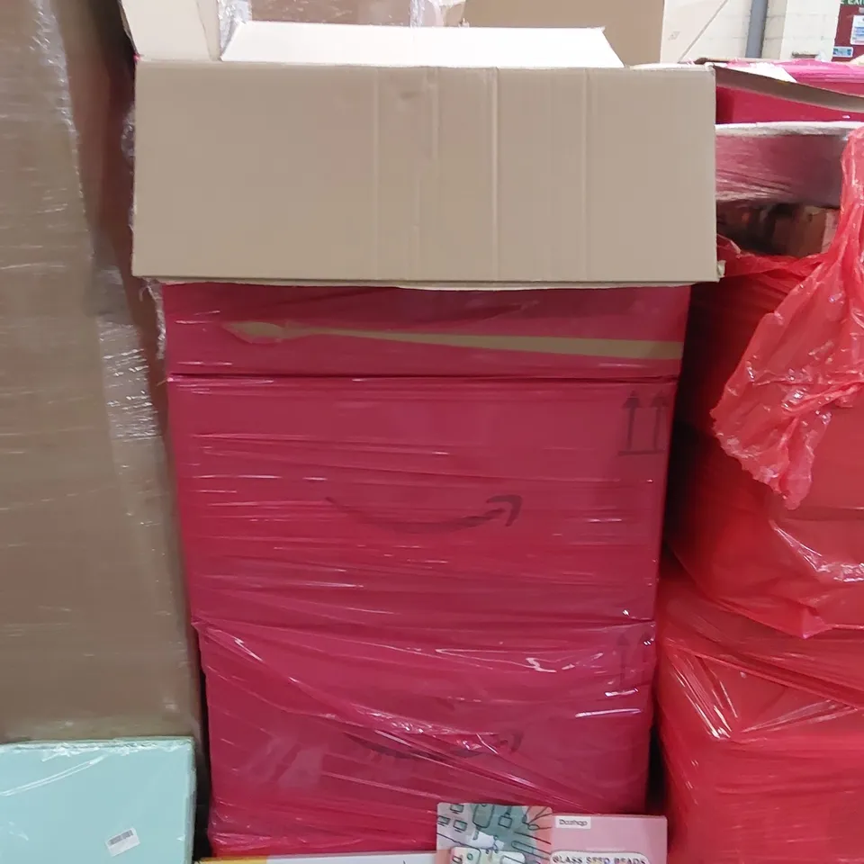 PALLET OF ASSORTED ITEMS INCLUDING: KEYBOARDS AMAZON KINDLE CASE, BRACELET KIT, PHONE CASES, APRON, CAR WINDSHIELD COVER, SHOE STORAGE BOX, COOKIE CUTTERS