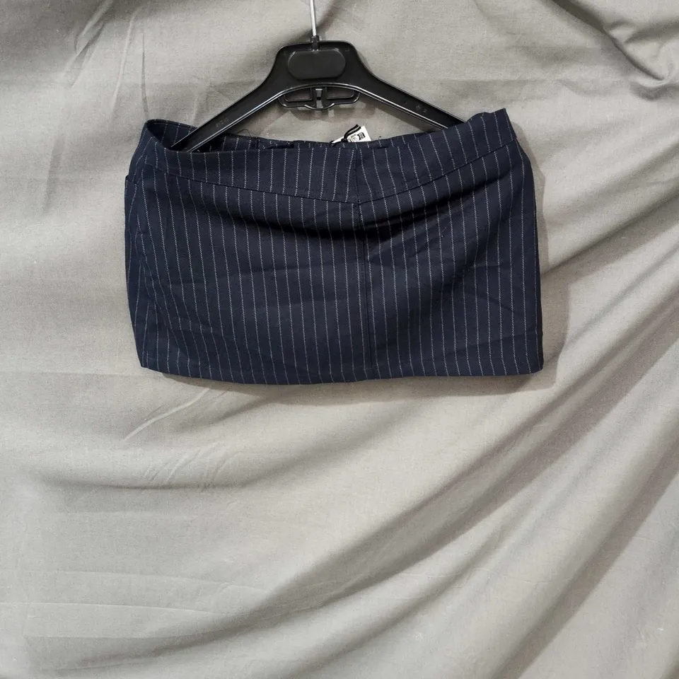 BERSHKA WOMEN'S NAVY PINSTRIPE SHORTS – SIZE S