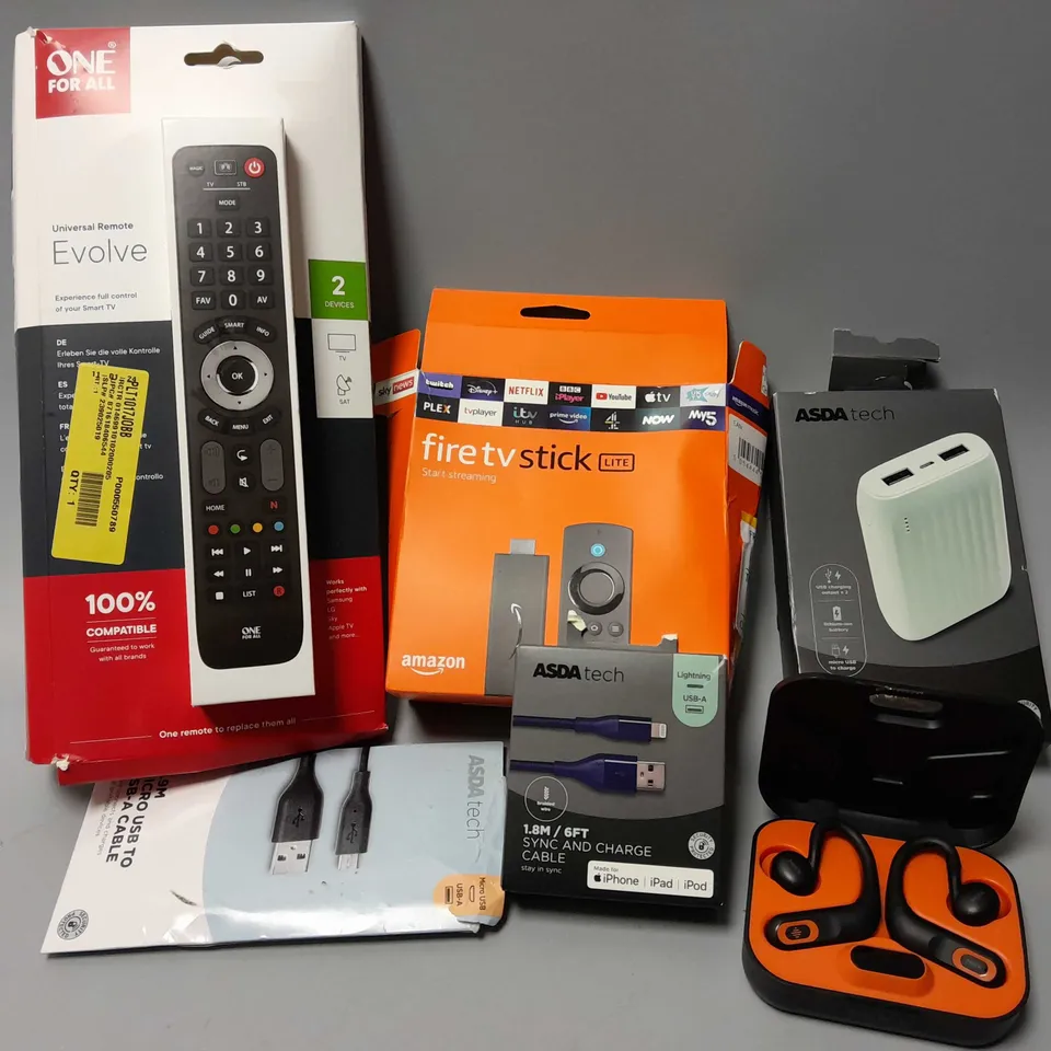 APPROXIMATELY 20 ASSORTED ELECTRICAL ITEMS TO INCLUDE ONE FOR ALL REMOTE, FIRE TV STICK LITE, EARBDS, ETC