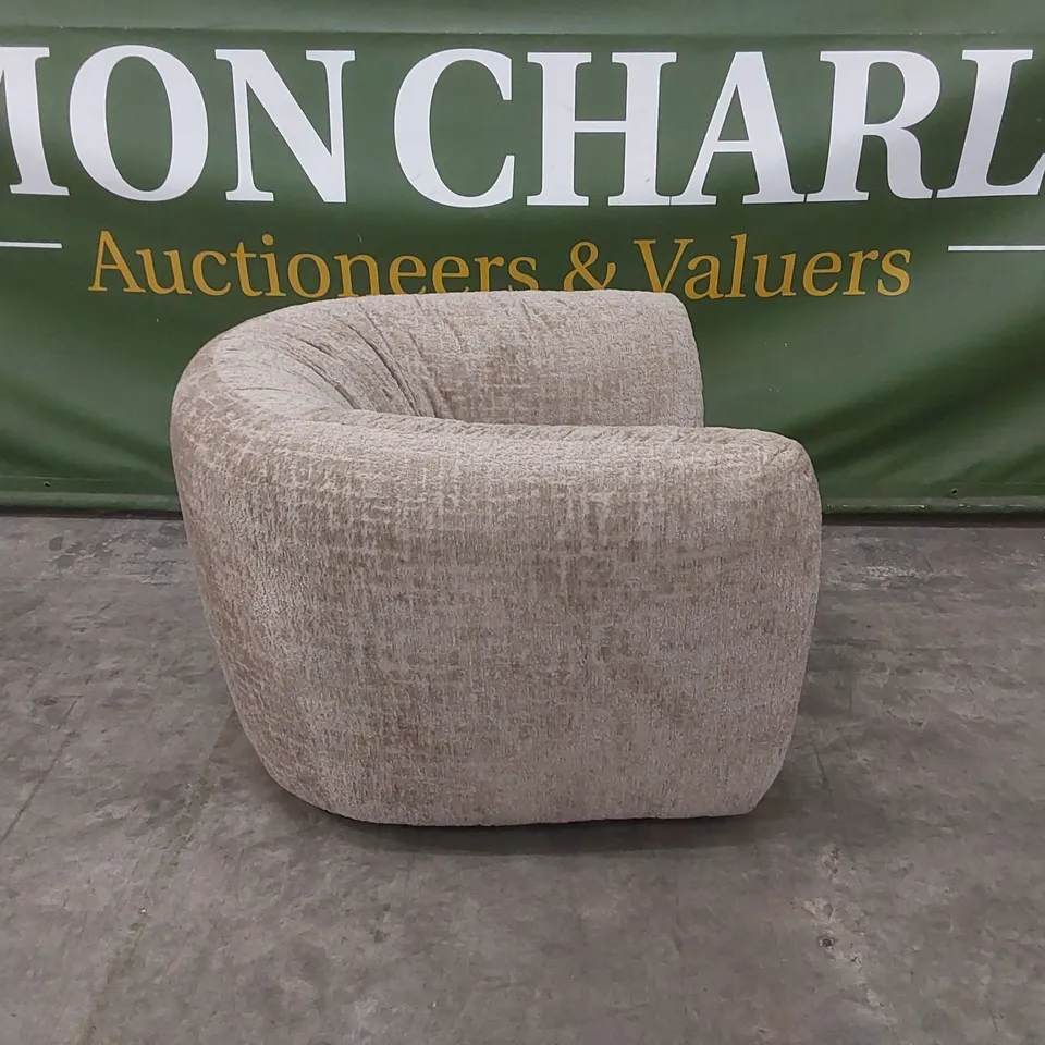 QUALITY DESIGNER ROCHE SWIVEL CHAIR IN OMBRE FABRIC - BEIGE 