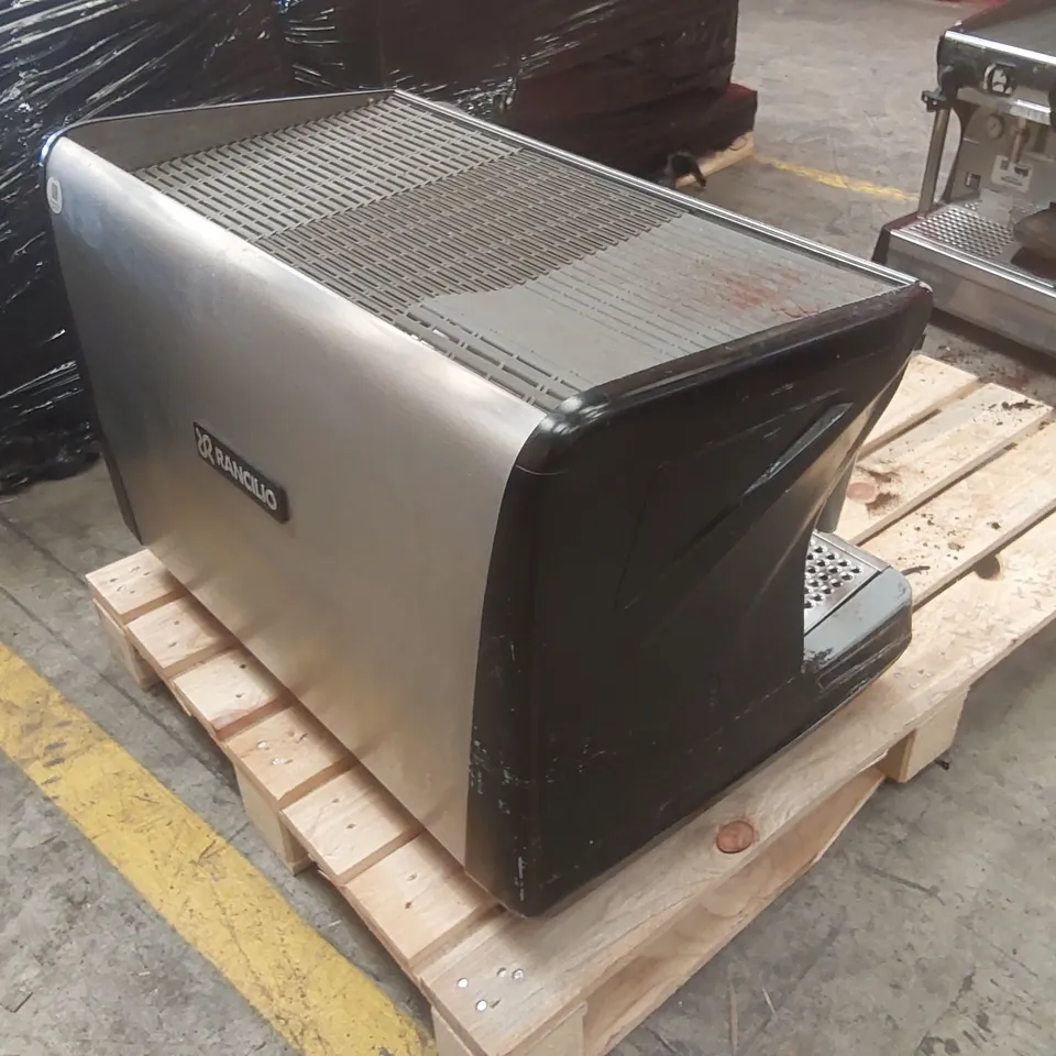 RANCILIO CLASSE 7 2 GROUP COMMERCIAL COFFEE MACHINE WITH ISTEAM