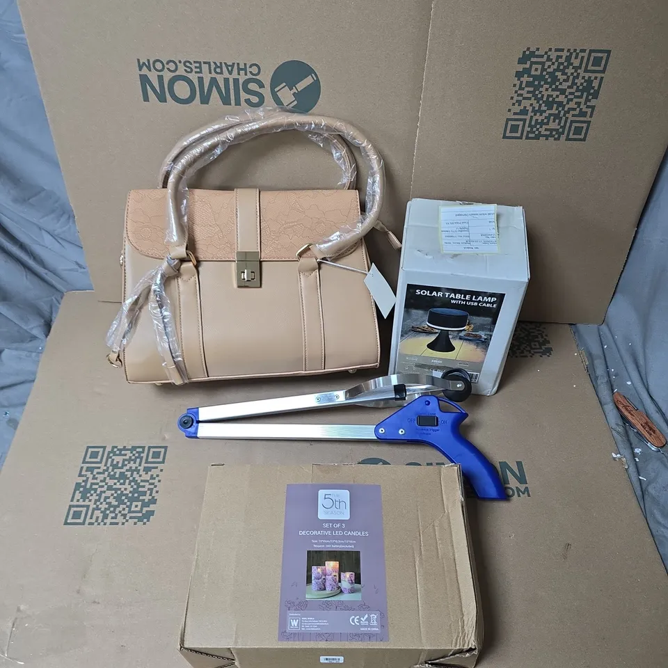 LARGE QUANTITY OF ASSORTED ITEMS TO INCLUDE HANDBAG, TABLE LAMP, GRIP EXTENDER, DECORATIVE LED CANDLES, ETC - COLLECTION ONLY