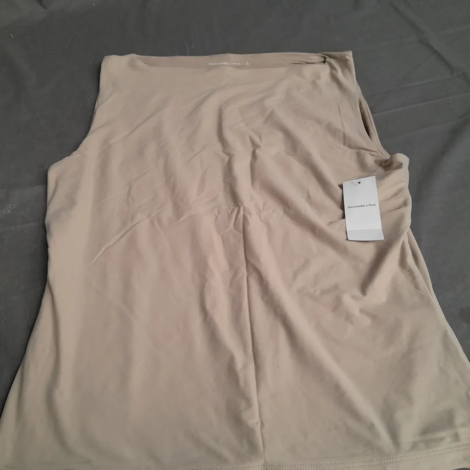 ABERCROMBIE & FITCH TAN STRECH TOP - LARGE