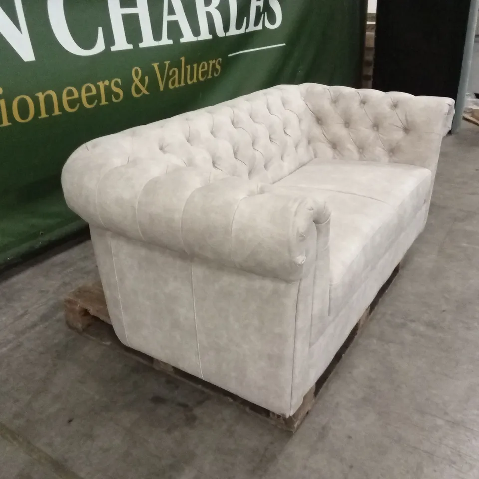 CHESTER CHESTERFIELD LEATHER LOOK 2 SEATER SOFA - PEBBLE RRP £799