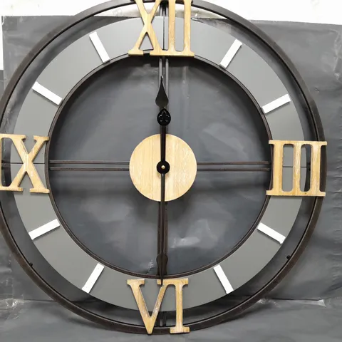 BOXED WIDDOP WALL CLOCK