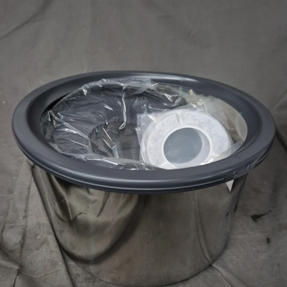 ANTI-SLIP STAINLESS STEEL WATER BOWL - 6.5L