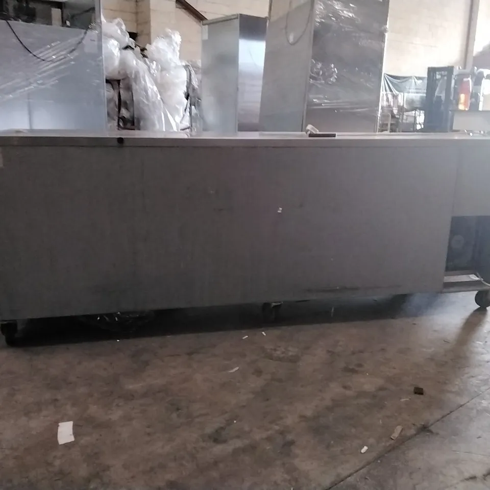 WILLIAMS EMERALD GASTRONORM COUNTER FRIDGE