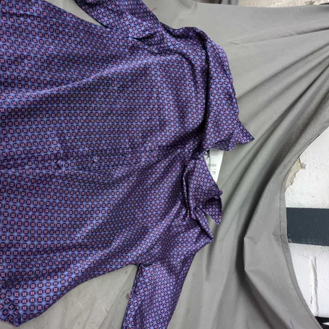 MENS PURPLE PATTERENED ZARA BUTTONED SHIRT SIZE XL