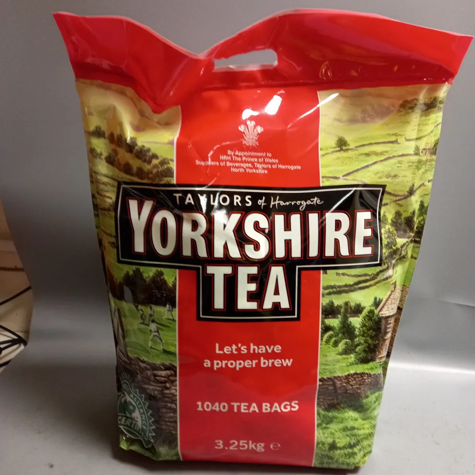 TAYLORS OF HARROGATE YORKSHIRE TEA 1040 TEABAGS 