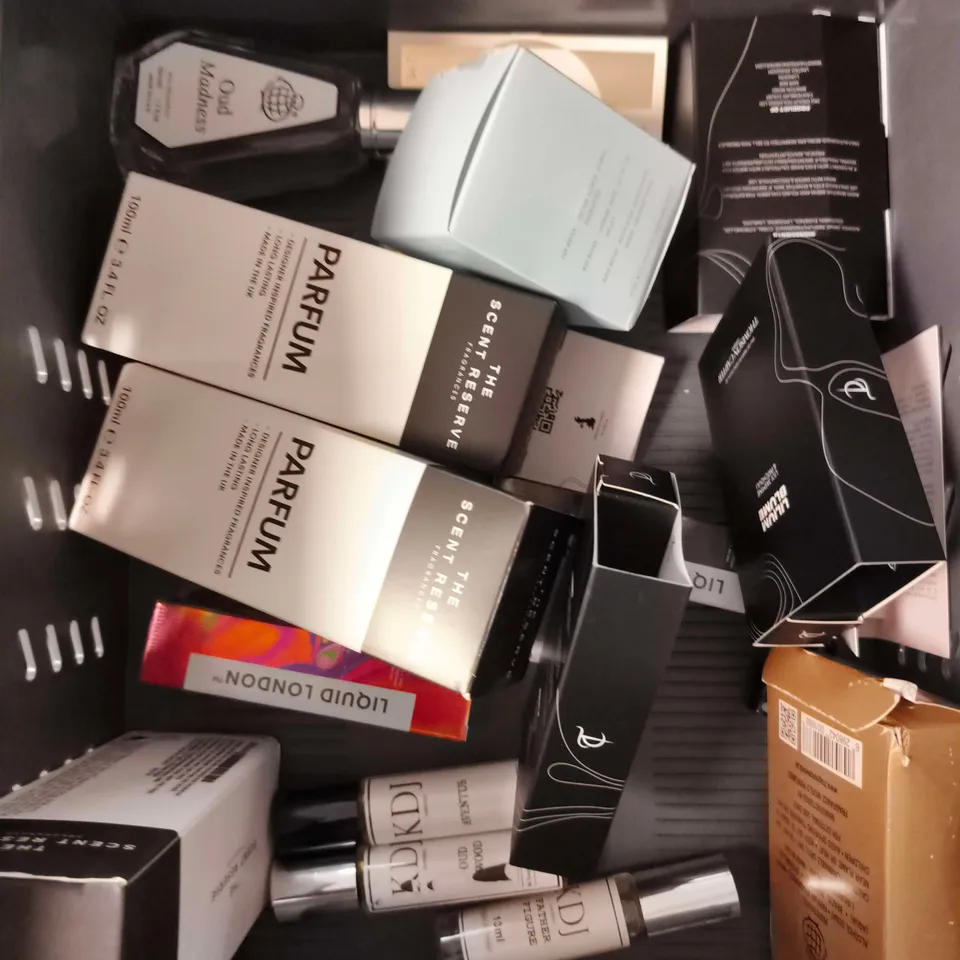 APPROXIMATELY 10 ASSORTED FRAGRANCES TO INCLUDE THE SCENT RESERVE, CHARLIE BLUE, FAR AWAY ETC
