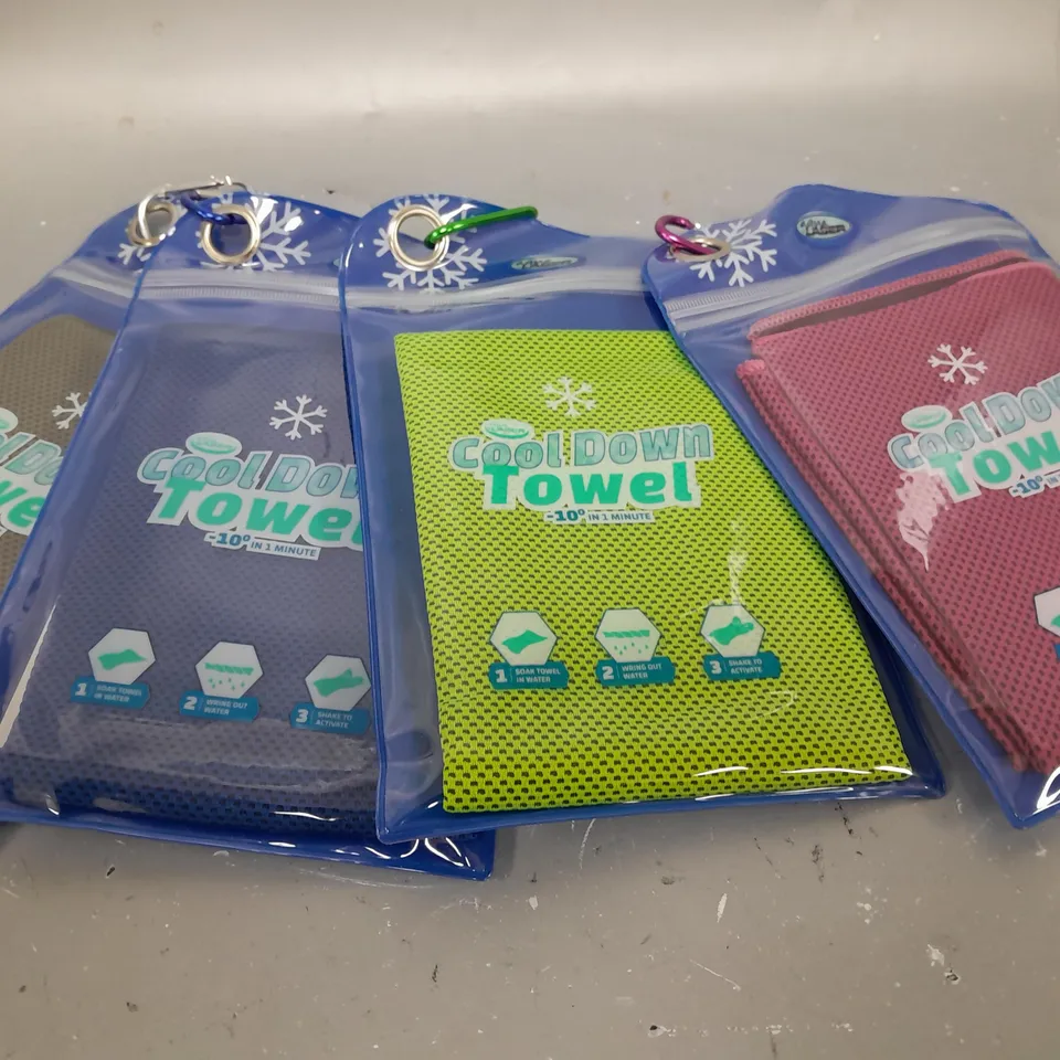 BOXED AQUA LASER SET OF 4 COOL DOWN TOWELS