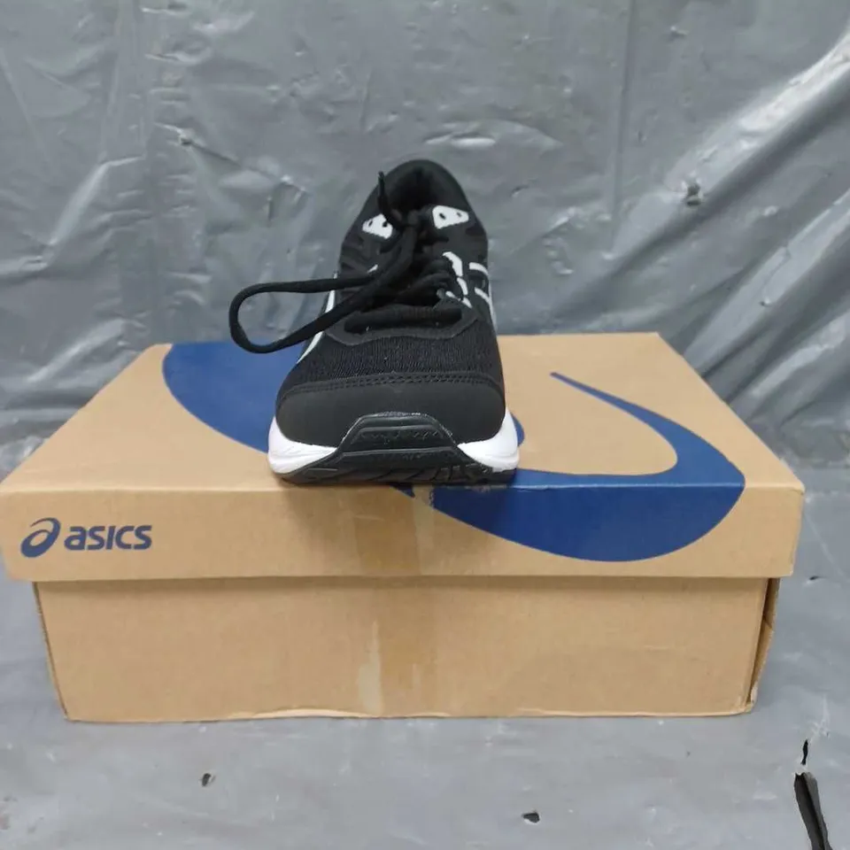 ASICS LADIES GEL-CONTEND 8 TRAINERS BLACK/WHITE SIZE 6