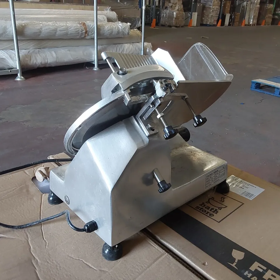 ITALINOX VGS018 COMMERCIAL MEAT SLICER