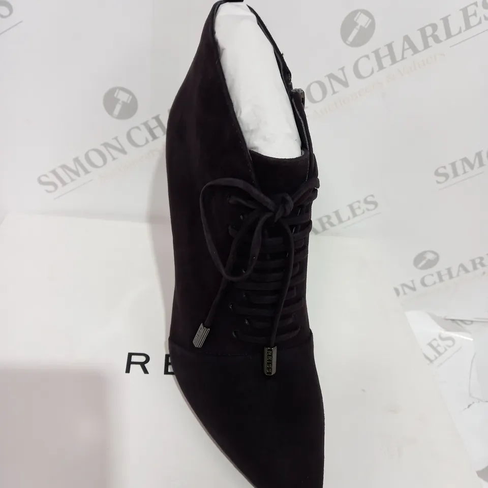 BOXED REISS SUEDE CHOCOLATE BOOT HEELS - SIZE 7