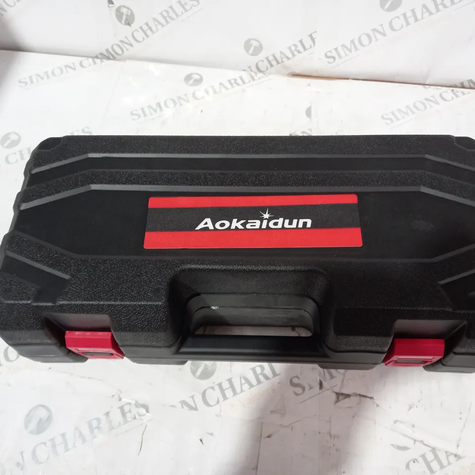 BOXED AOKAIDUN MINI CHAINSAW WITH ACCESSORIES
