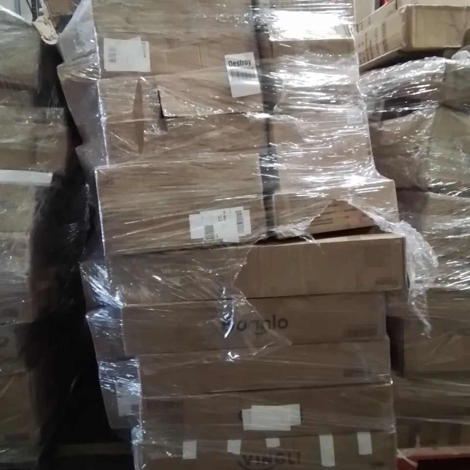 PALLET OF ASSORTED HOUSEHOLD GOODS AND PRODUCTS TO INCLUDE;CHRISTMAS TREE,CHRISTMAS LIGHT UP DECORATION