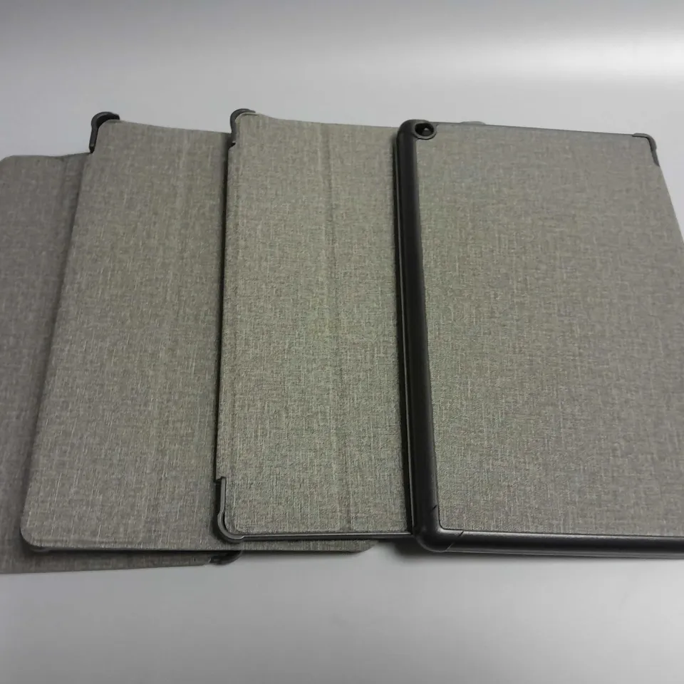 LOT OF 4 GREY FOLIO TABLET CASES