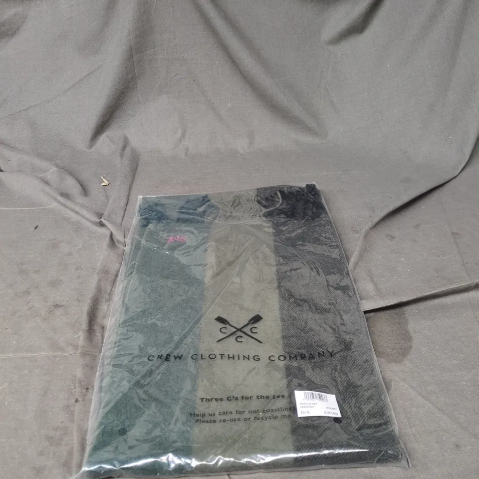 BAGGED CREW CLOTHING COMPANY WOOL SCARF GREEN STRIPE ONE SIZE