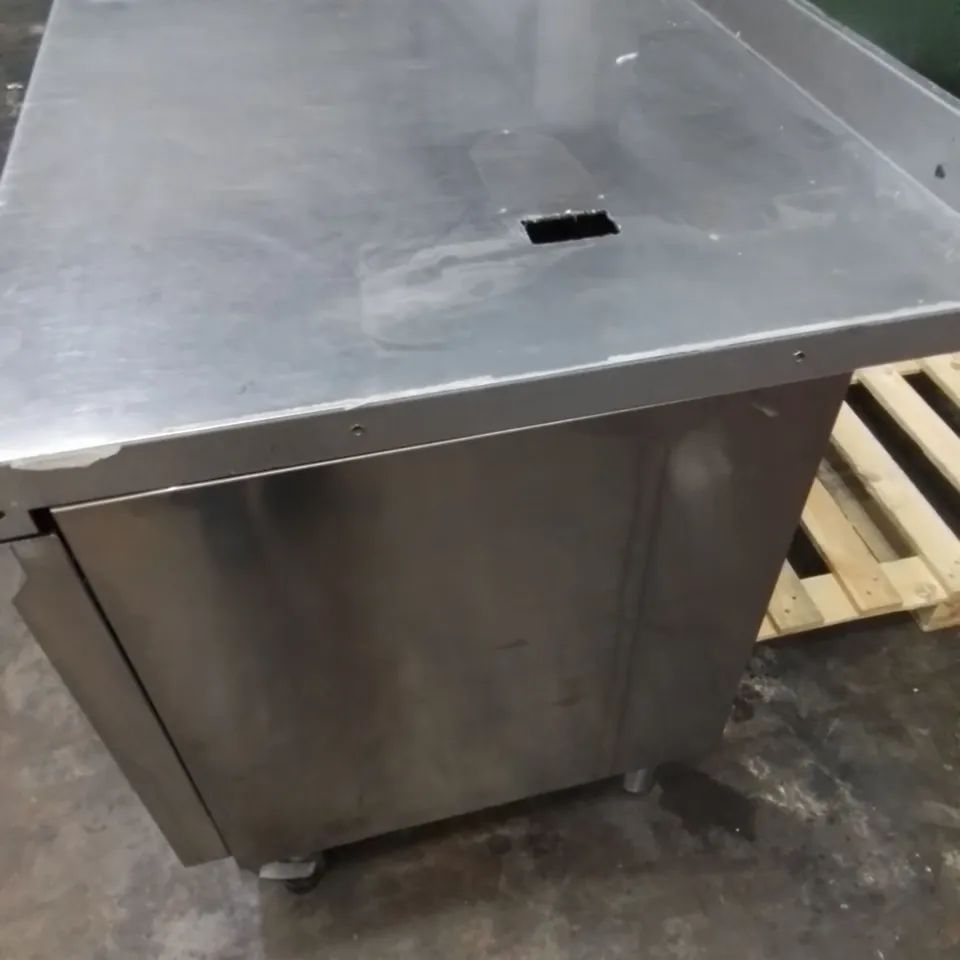 COMMERCIAL REFRIGERATED FOOD PREP STATION 