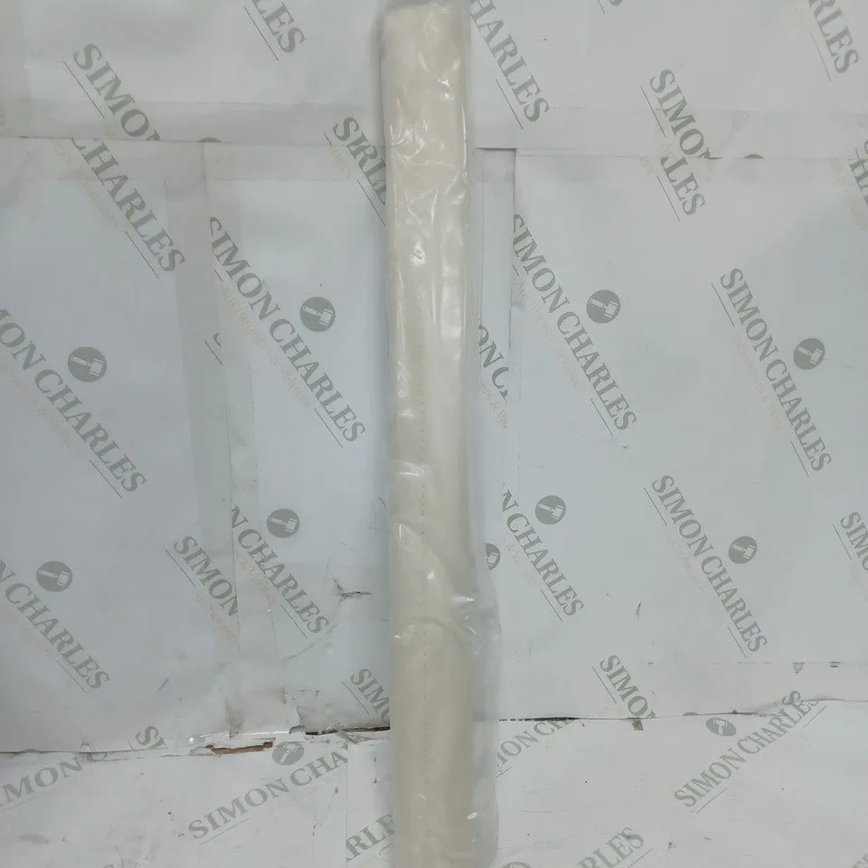 BAGGED BLACKOUT ROLLER BLIND 
