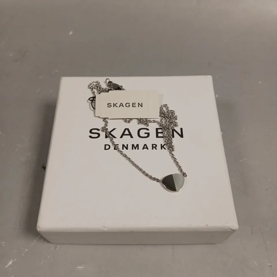 SKAGEN MOTHER OF PEARL CHAIN LINK NECKLACE 