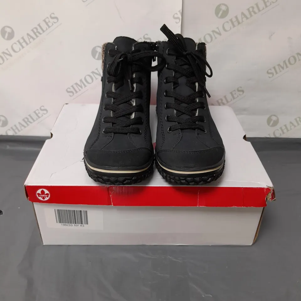 RIEKER ANTISTRESS LADIES BLACK FUR LINED LACE UP ANKLE BOOTS SIZE 5