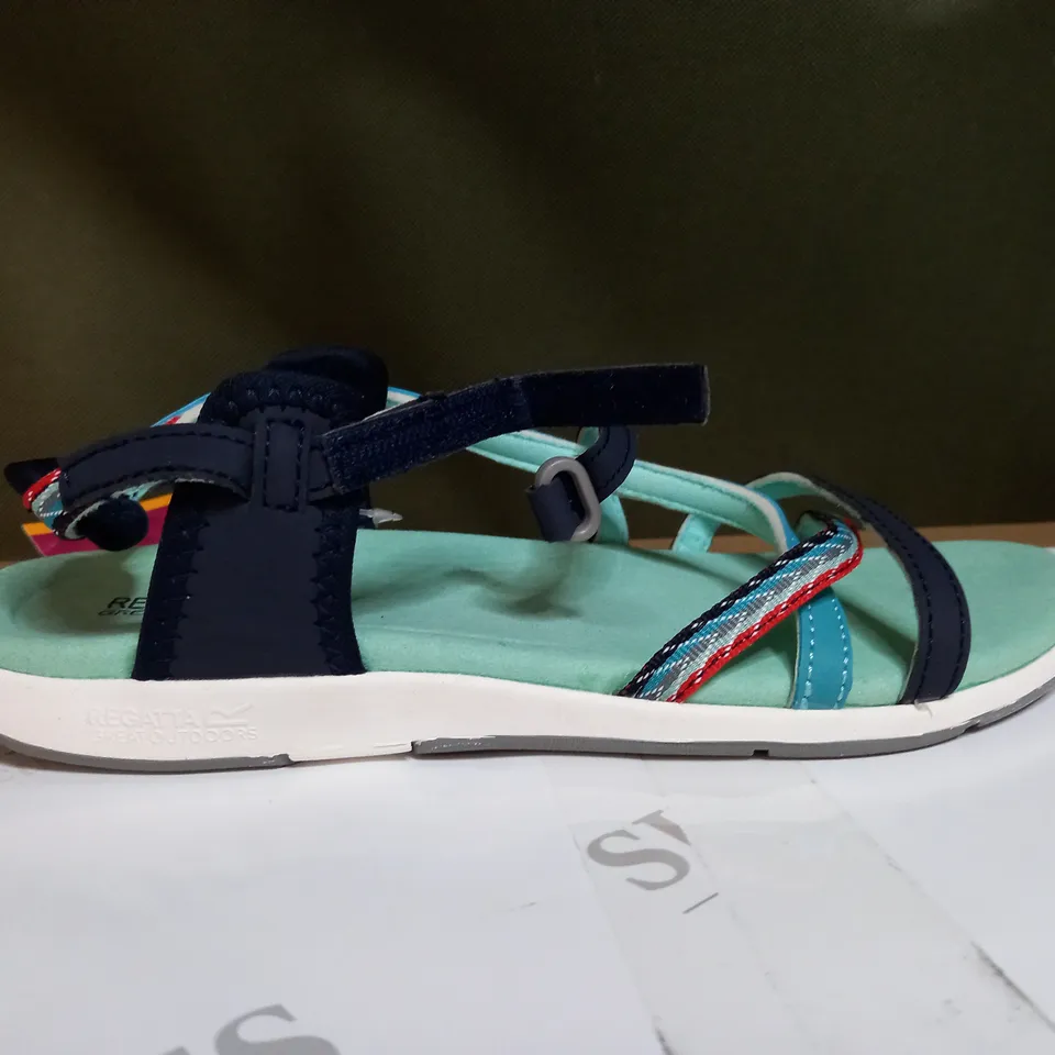 REGATTA LADY SANTA ROMA SANDALS SIZE 6