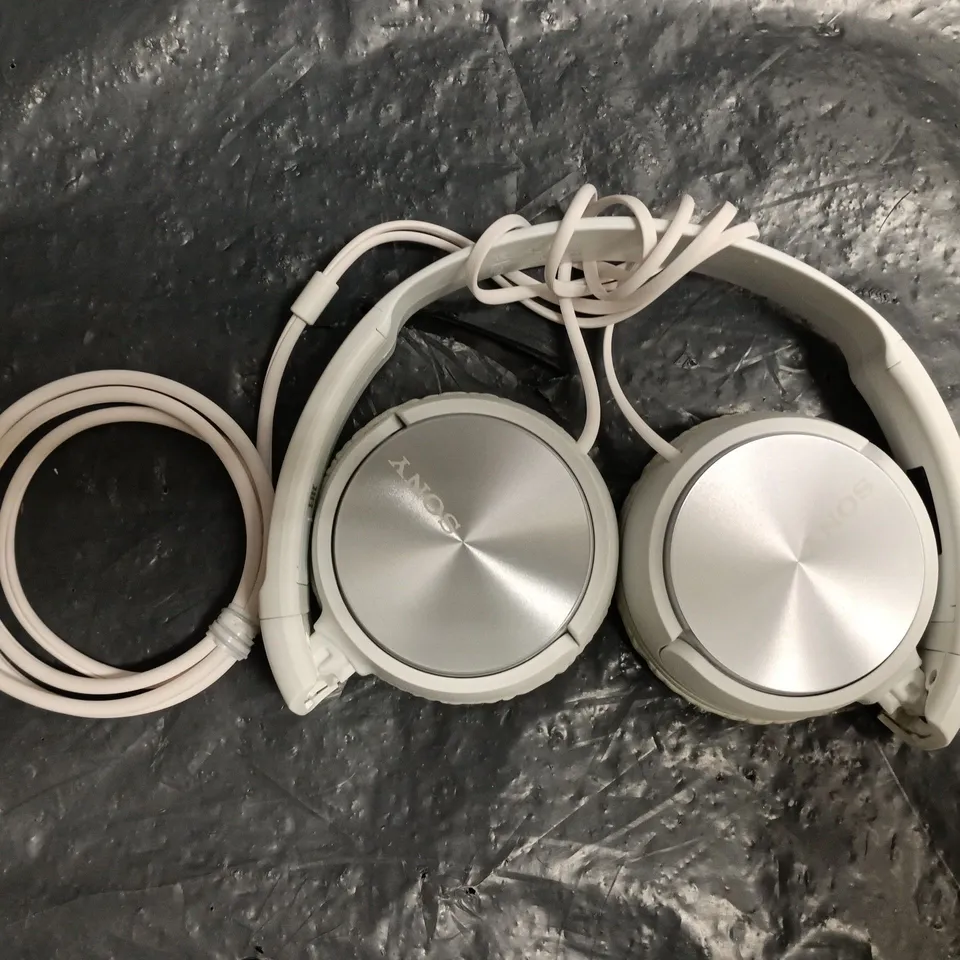 SONY MDR-ZX310 OVER-EAR HEADPHONES IN WHITE
