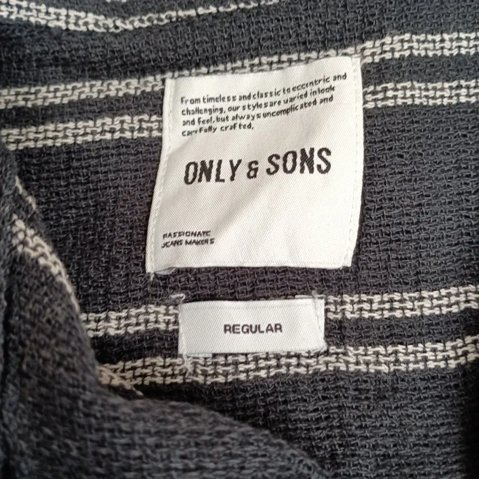 ONLY & SONS STRIPED SHORT-SLEEVE SHIRT – DARK NAVY, SIZE L