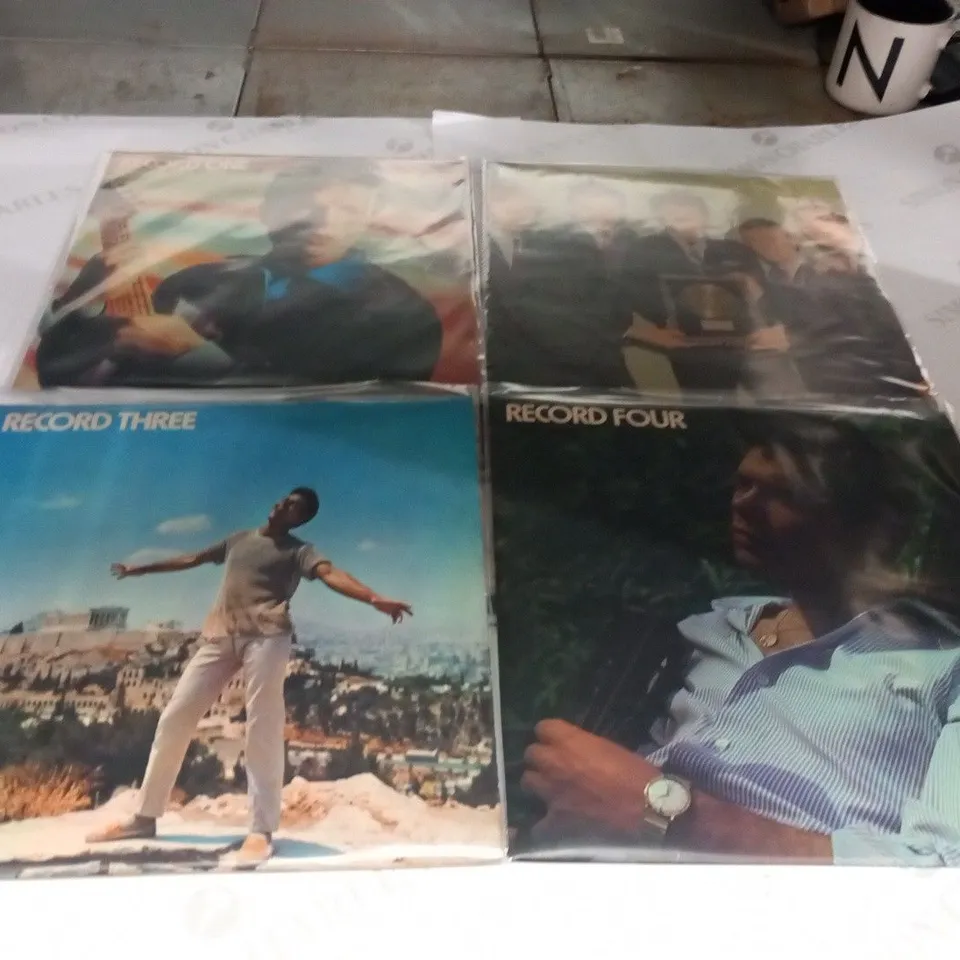 A COLLECTION OF 10 X CLIFF RICHARD VINYL RECORD LPS.