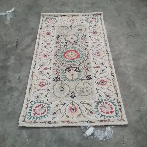 QUALITY DESIGNER AREA RUG - APPROXIMATELY 160X90CM