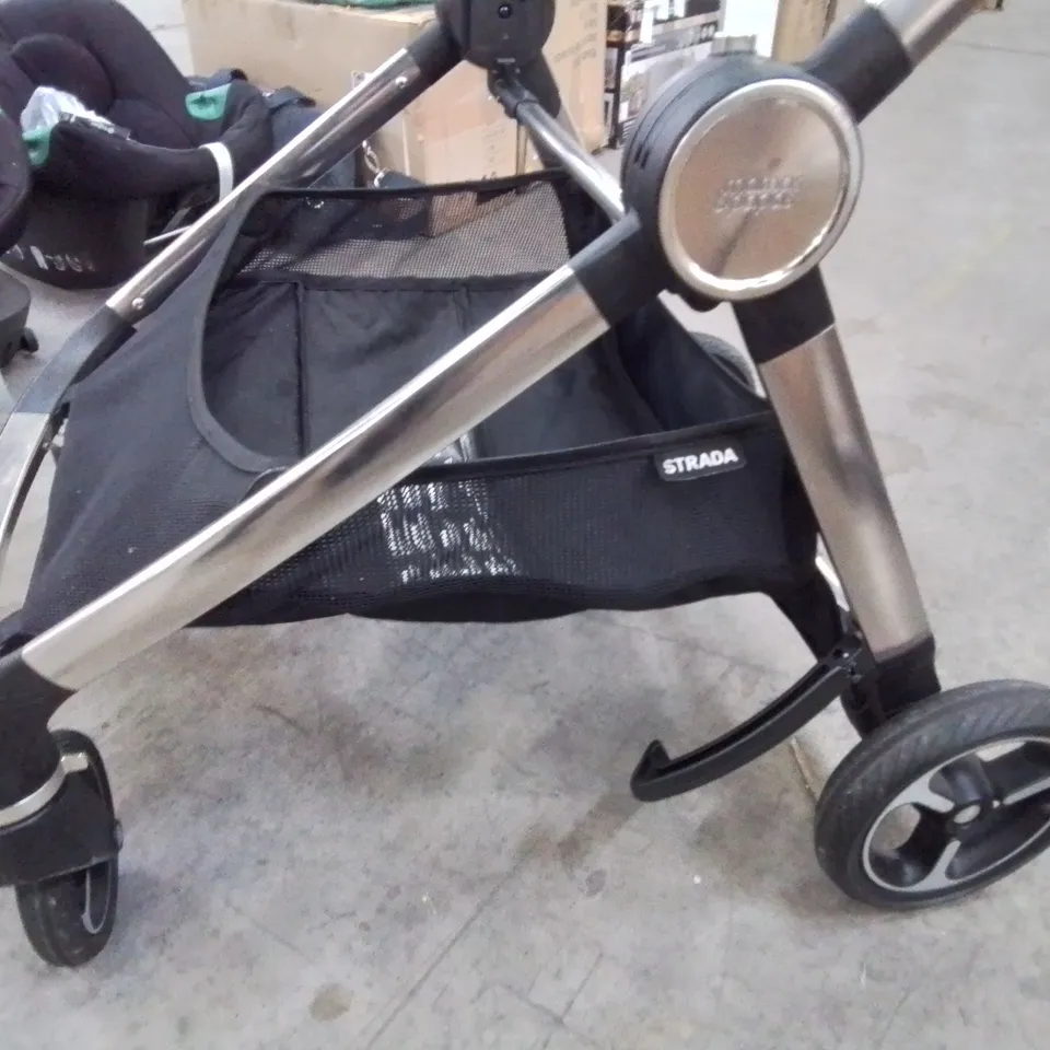 MAMAS AND PAPAS PRAM BASE WITH CYBEX ATONB2 I-BASE AND ACCESSORIES 