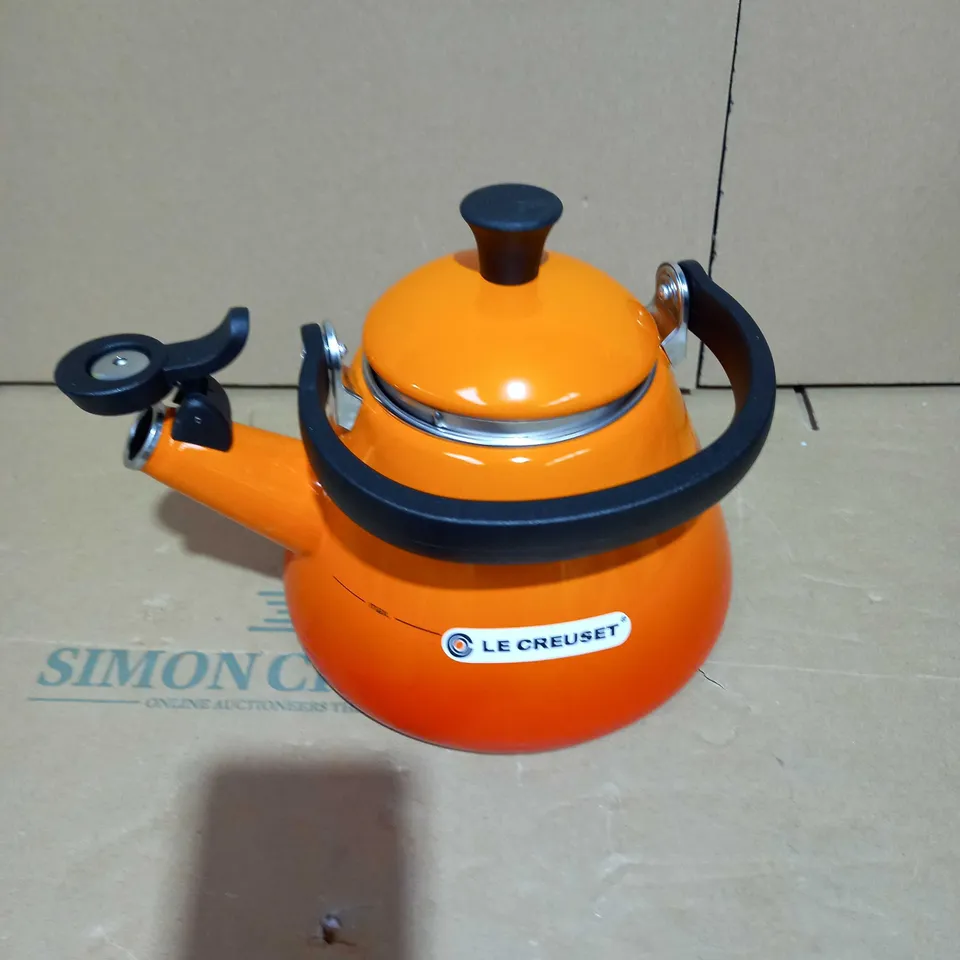 LE CREUSET KONE STOVE-TOP KETTLE 