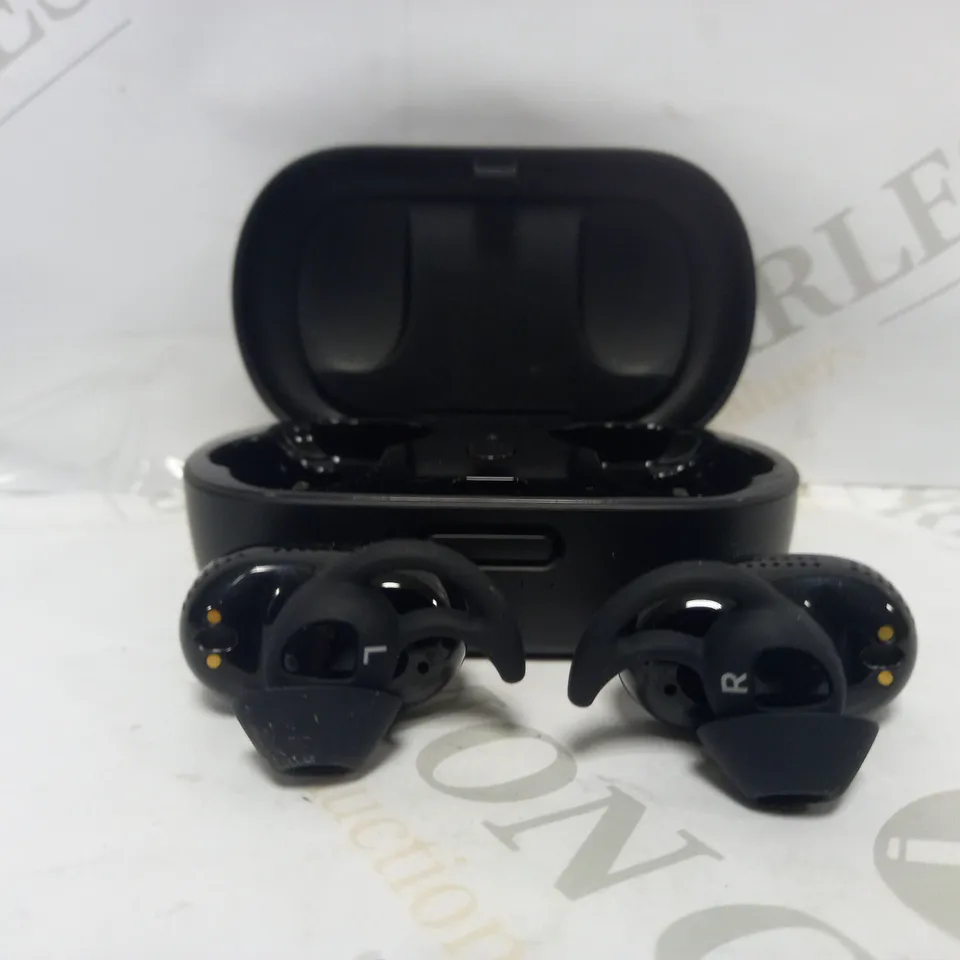 BOSE QUIETCOMFORT EARBUDS CHARGE CASE