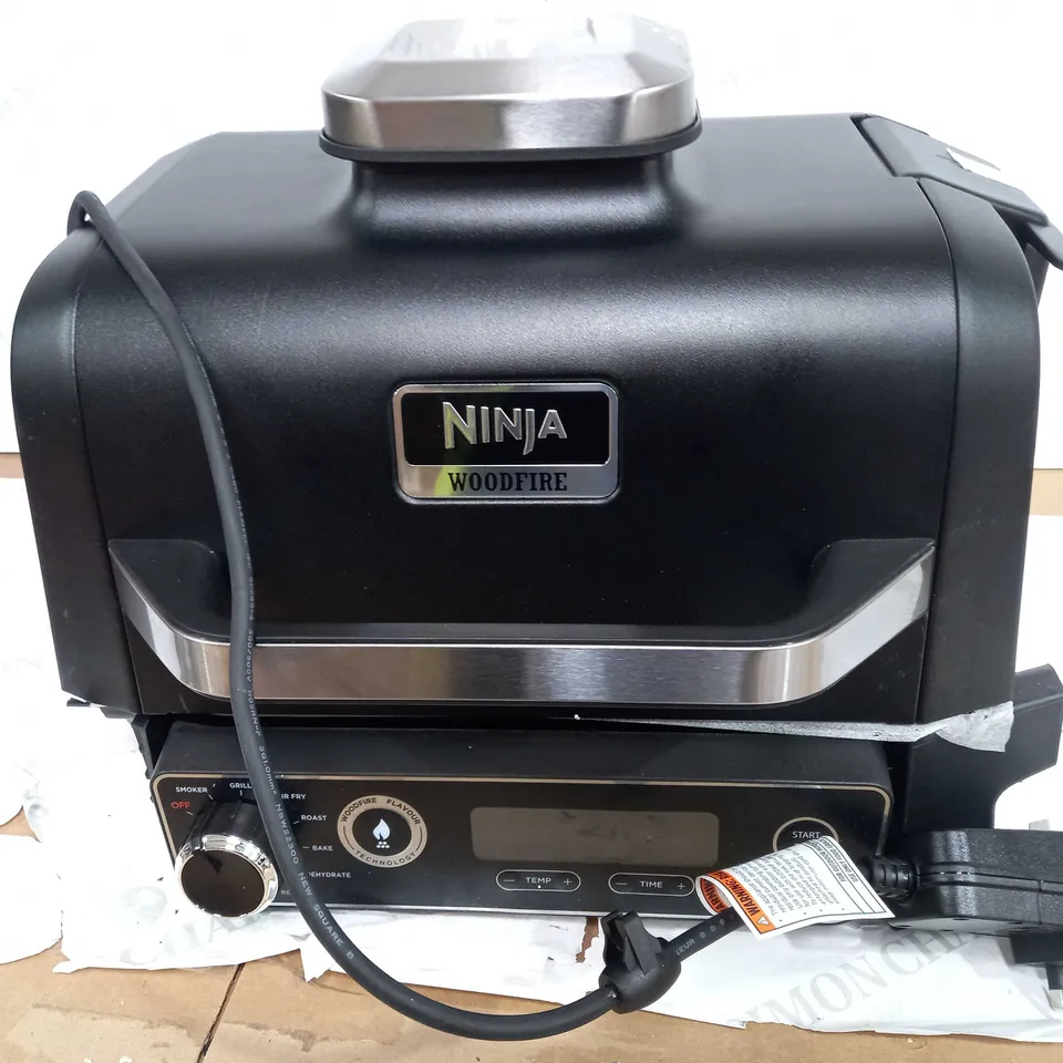 NINJA WOODFIRE ELECTRIC BBQ GRILL & SMOKER WITH AIR FRY FUNCTION OG701UKQ