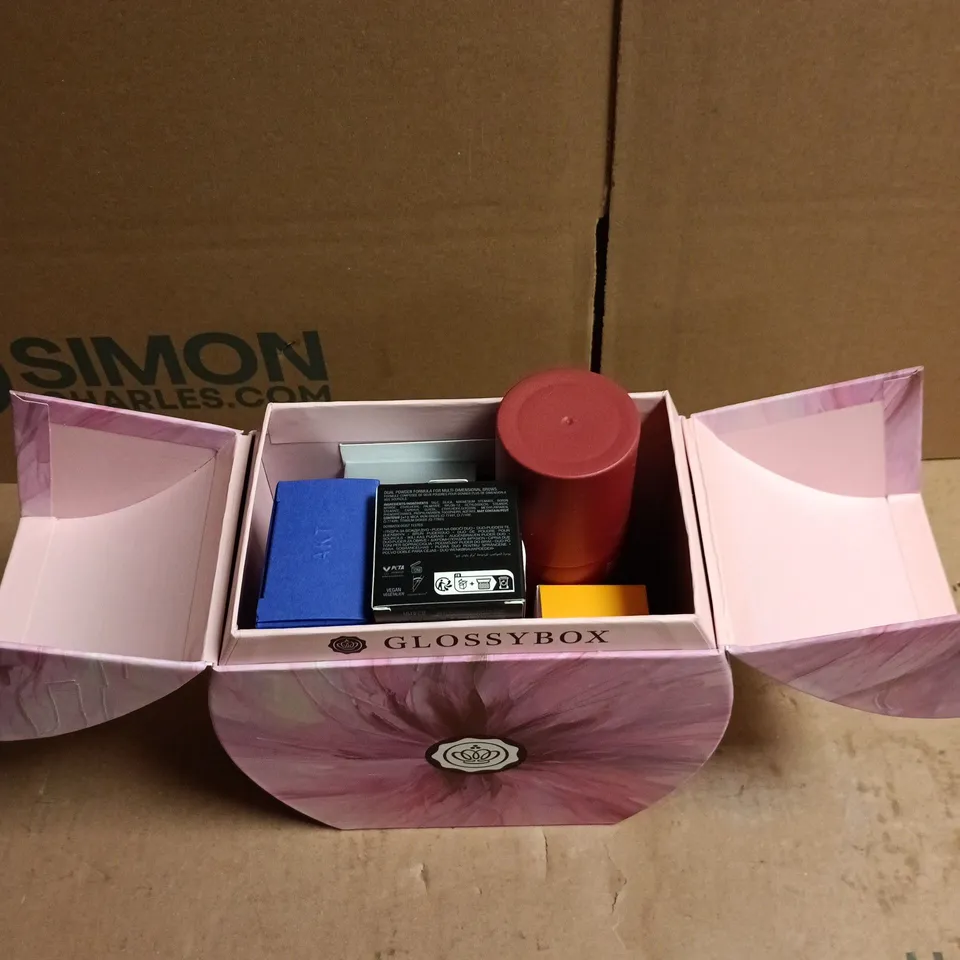GLOSSYBOX 7 ITEM GIFT SET TO INCLUDE RODIAL, AKT, MEDIK8, THE BEAUTY CROP ETC
