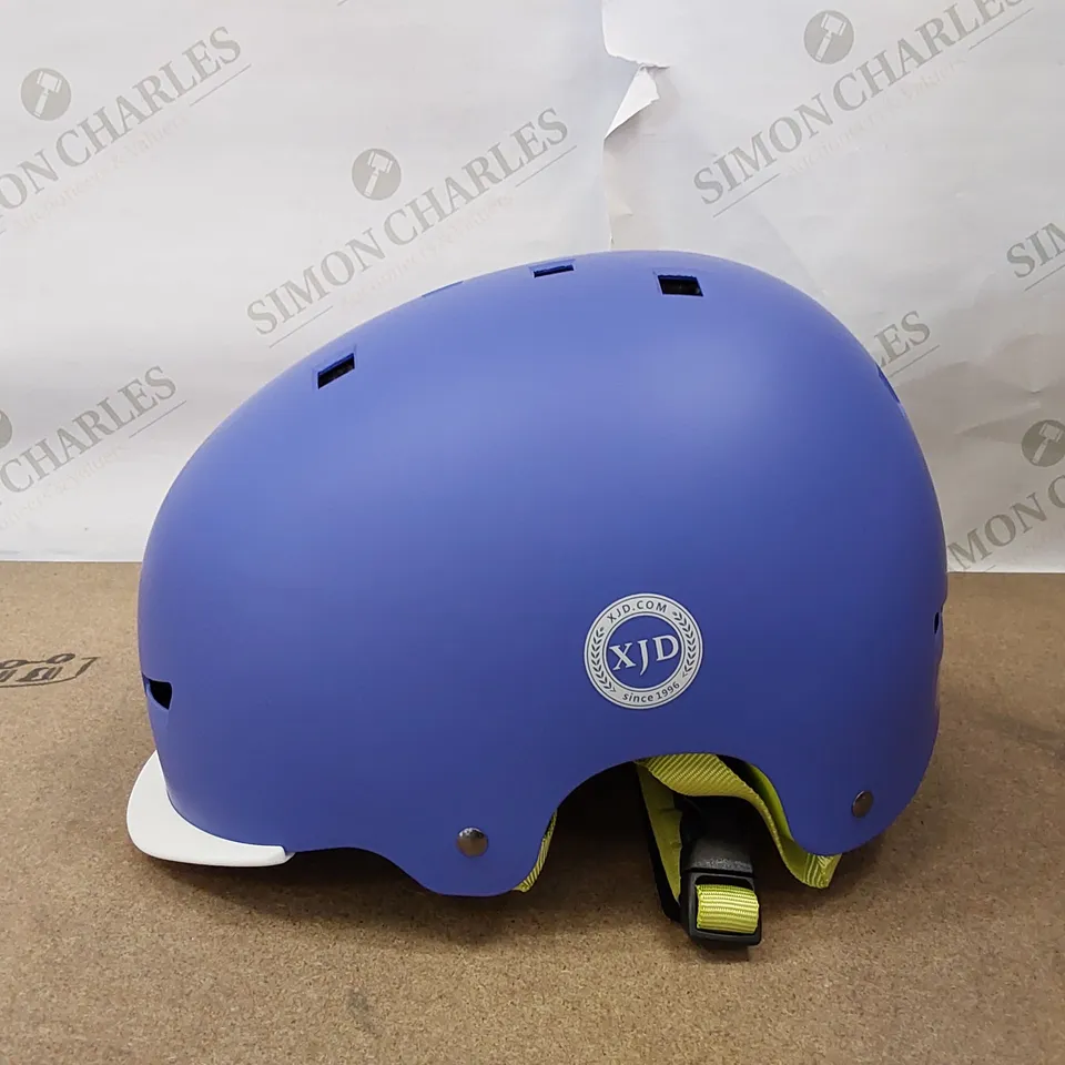 BOX OF APPROXIMATELY 8X BRAND NEW XJD SAFETY HELMET - SIZE MEDIUM, 55-58CM (1 BOX)