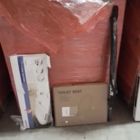 PALLET OF ASSORTED HOUSEHOLD GOODS AND PRODUCTS TO INCLUDE;SLATTED BATH BOARD,TOILET SEAT,UMBRELLA