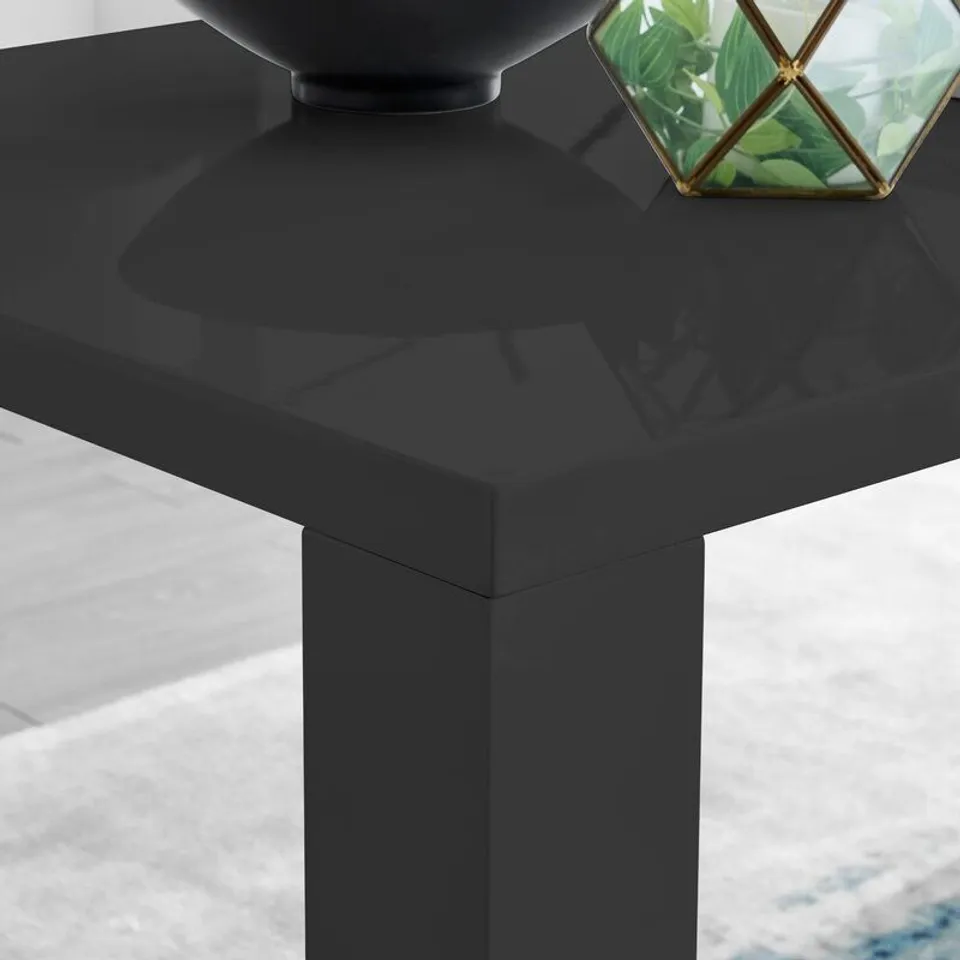 BOXED EUBANKS DINING TABLE - BLACK (3 PARTS/BOXES)