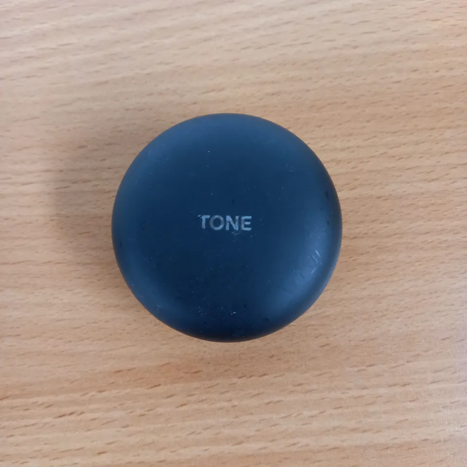 LG WIRELESS EARPHONES WITH MERIDIAN, BLACK 