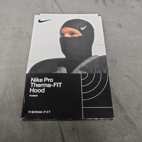 NIKE PRO THERMA-FIT HOOD – FOOTBALL