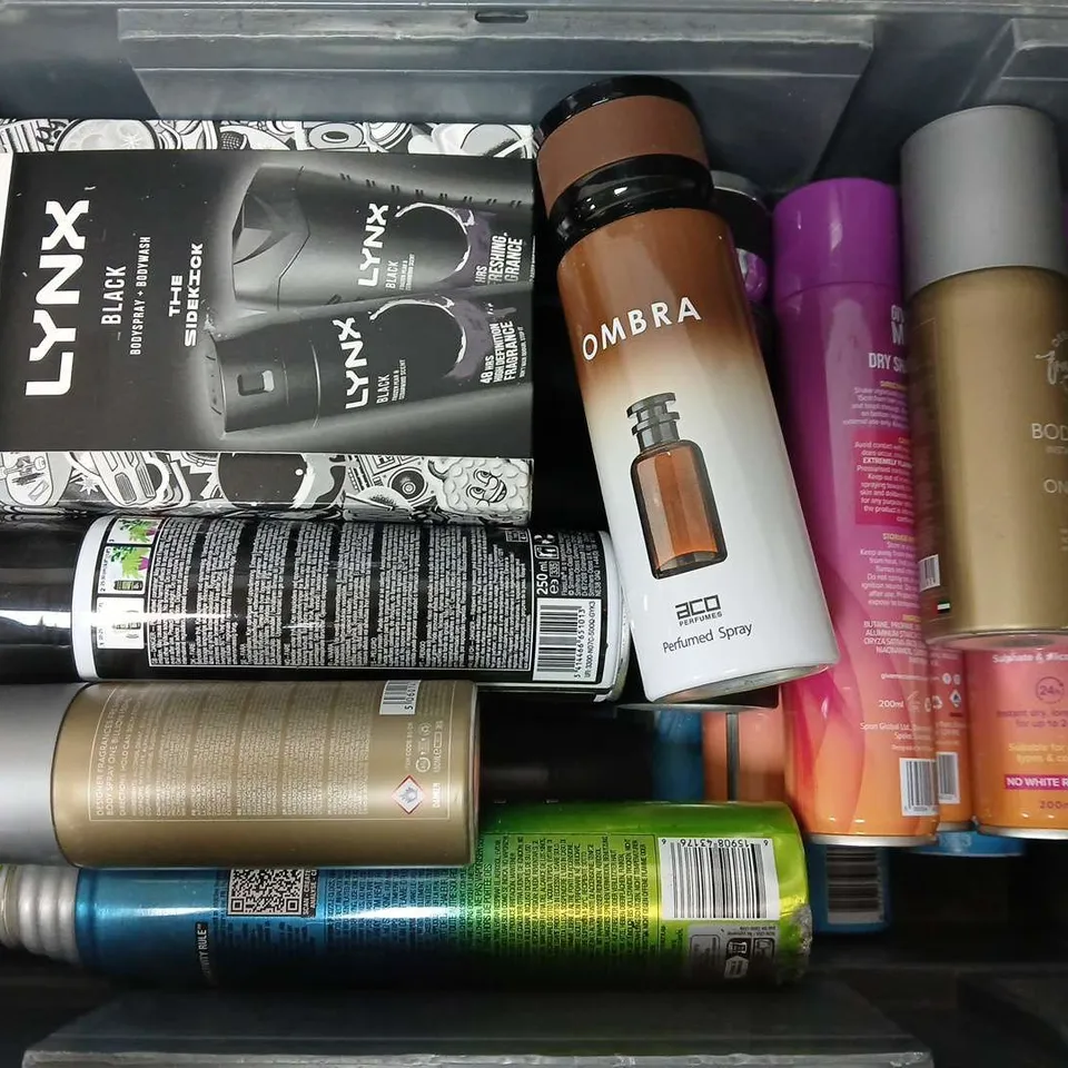 APPROXIMATELY 15 ASSORTED AEROSOLS TO INCLUDE LYNX BLACK SET, GIVE ME DRY SHAMPOO, OMBRA PERFUMED SPRAY, ETC - COLLECTION ONLY