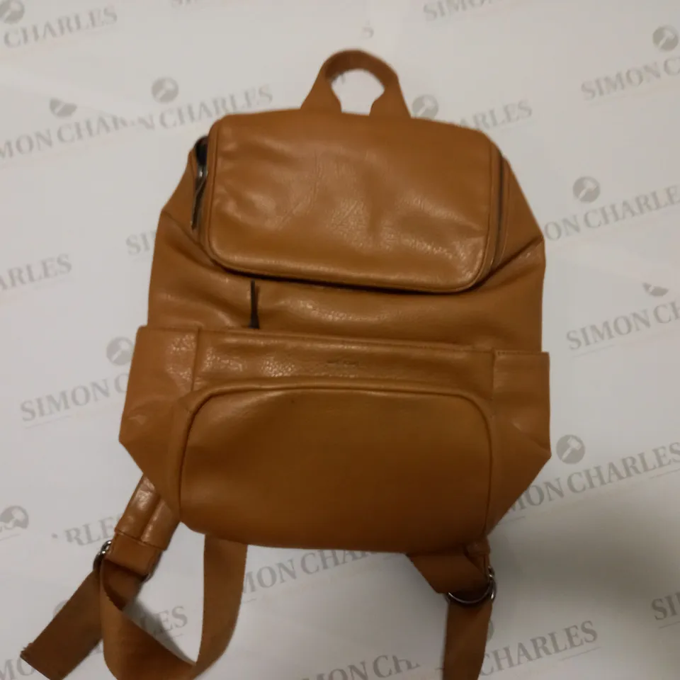 MATT&NAT BROWN LEATHER EFFECT BACKPACK
