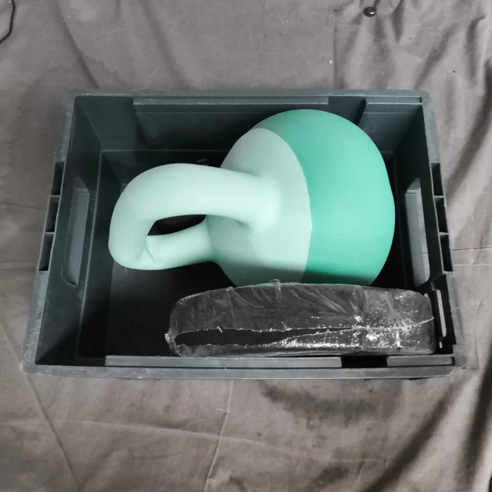 TOTE OF 3 ASSORTED GYM WEIGHTS 