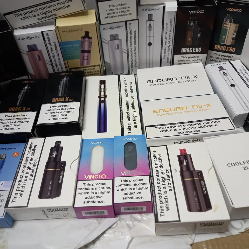 LOT OF APPROX 29 TO INCLUDE INNOKIN ENDURA APEX , VOOPOO DRAG MAX , ENDURA T18II , COOLFIRE Z50 ZLIDE , ETC