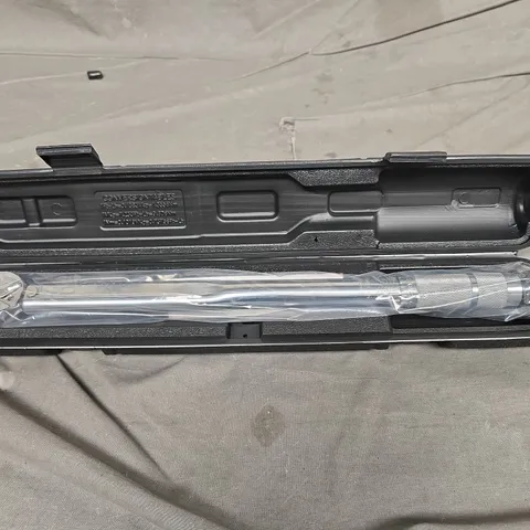 CASED 1/2" DR.MICROMETER ADJUSTABLE TORQUE WRENCH (28-210 N-M)